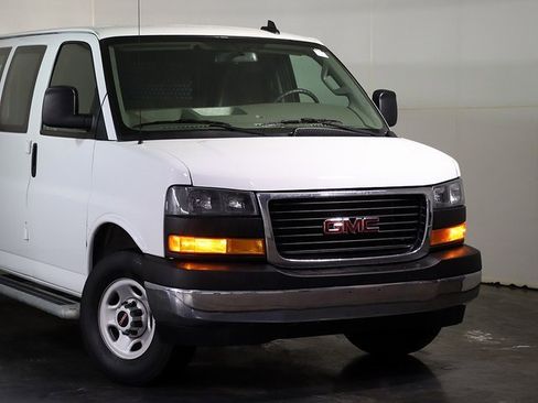 Used 2024 GMC Savana 2500 w/ Driver Convenience Package image 6