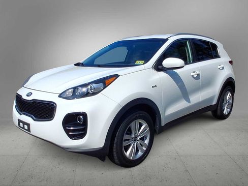 Used 2017 Kia Sportage LX w/ LX Popular Package AWD/4WD image 4