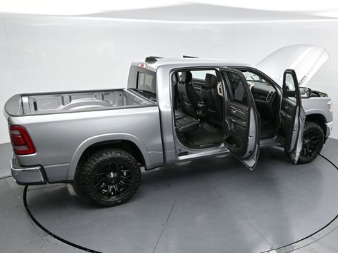 Used 2022 RAM 1500 Laramie AWD/4WD image 38