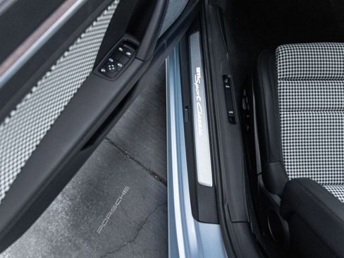 Certified 2023 Porsche 911 Sport Classic RWD image 17