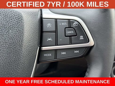 Used 2025 Toyota Grand Highlander FWD image 24
