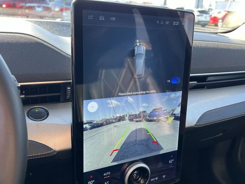 Used 2021 Ford Mustang Mach-E Select image 19