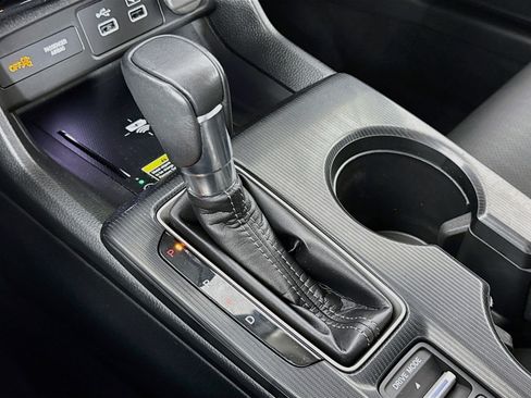 Certified 2024 Honda Civic Touring image 17