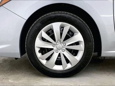 Used 2023 Subaru Impreza 2.0i image 10