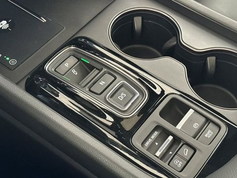 Certified 2025 Honda Pilot TrailSport image 27