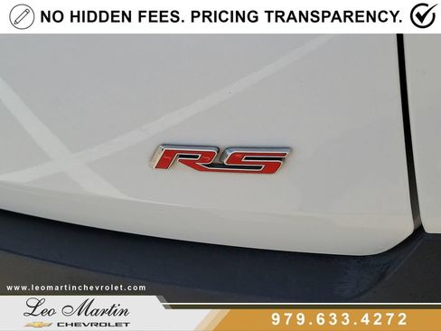 Used 2023 Chevrolet Traverse RS w/ LPO, Floor Liner Package FWD image 6
