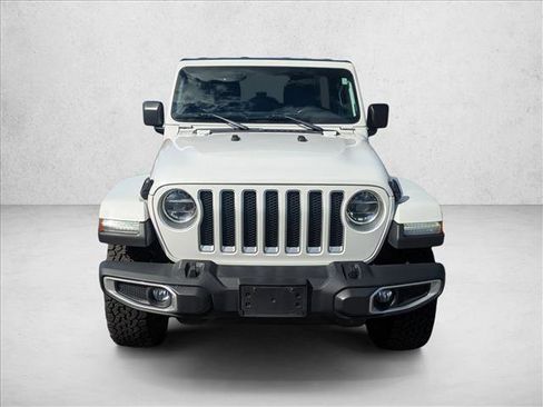 Used 2019 Jeep Wrangler Unlimited Sahara image 2