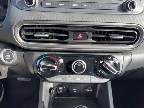 Used 2023 Hyundai Kona SEL FWD image 11