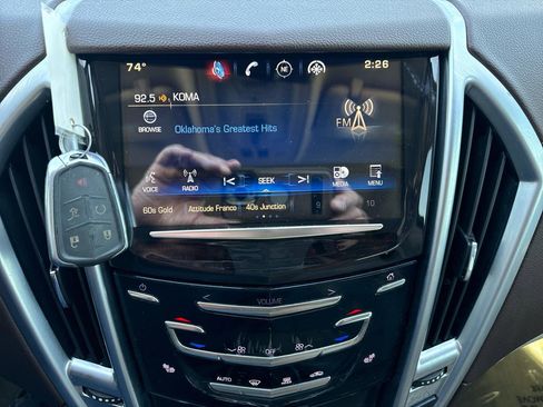 Used 2015 Cadillac SRX Luxury image 22