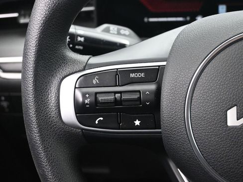 Used 2025 Kia K5 LXS image 14