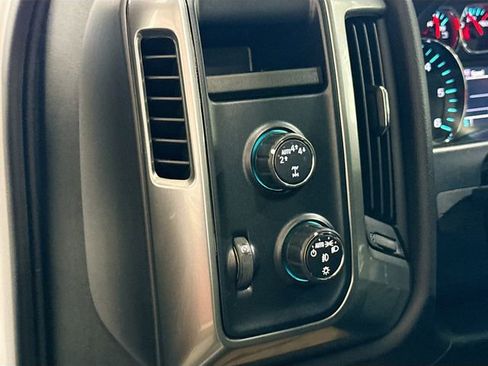 Used 2018 Chevrolet Silverado 1500 LT w/ All Star Edition AWD/4WD image 11