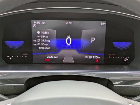 Used 2022 Volkswagen Tiguan SE R-Line image 26