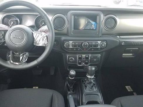 New 2026 Jeep Gladiator Willys image 25