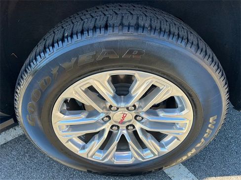 Used 2021 GMC Yukon XL SLT image 20