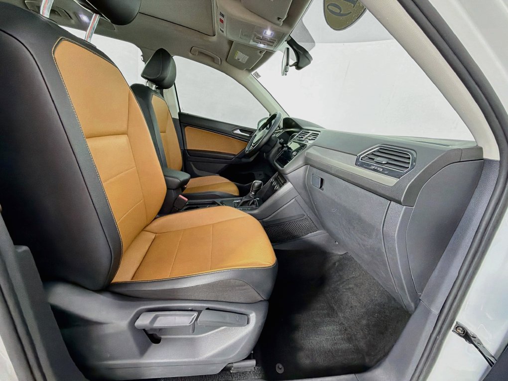 Used 2019 Volkswagen Tiguan SEL FWD image 28