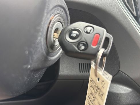 Certified 2024 Subaru Crosstrek 2.0i image 27