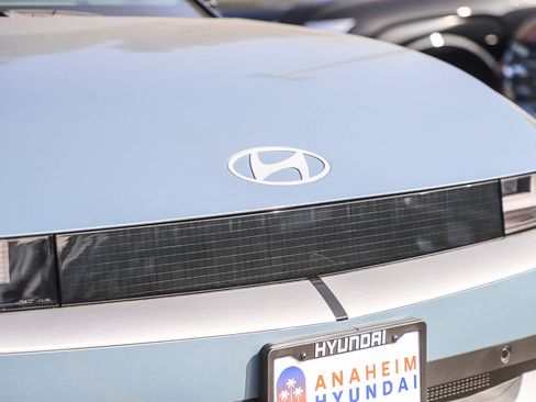 New 2026 Hyundai Ioniq 5 SEL RWD image 5