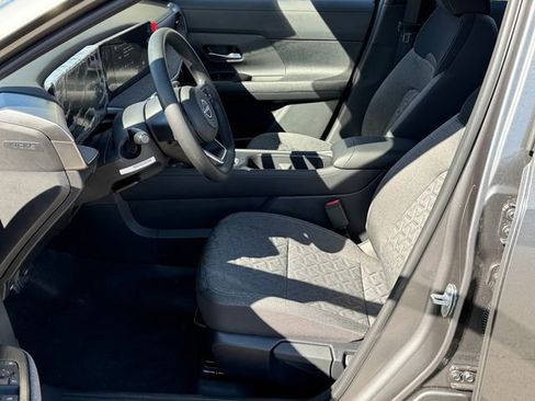New 2026 Nissan Kicks SV w/ Charging Package FWD image 19