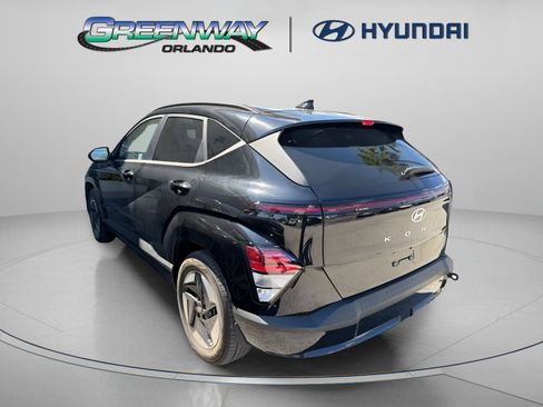 Certified 2024 Hyundai Kona SEL FWD image 8