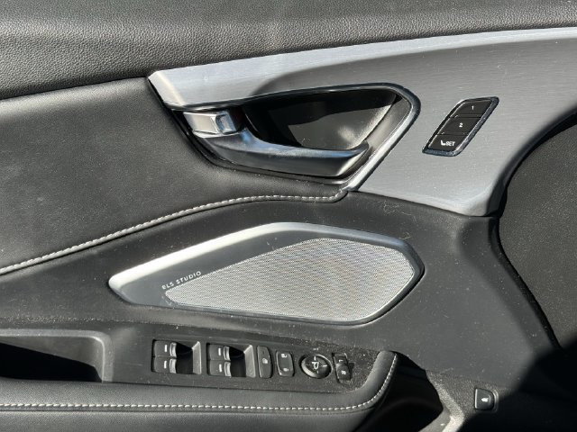 Used 2023 Acura RDX w/ Technology Package FWD image 23