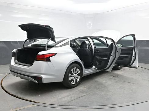 Used 2021 Nissan Altima 2.5 S FWD image 46