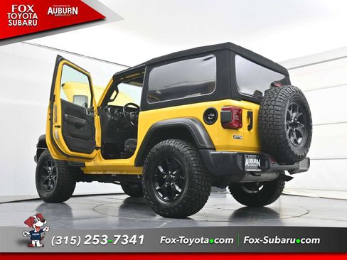 Used 2021 Jeep Wrangler Sport AWD/4WD image 32