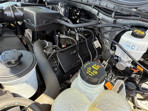 Used 2021 Ford F250 XL w/ Power Equipment Group AWD/4WD image 27