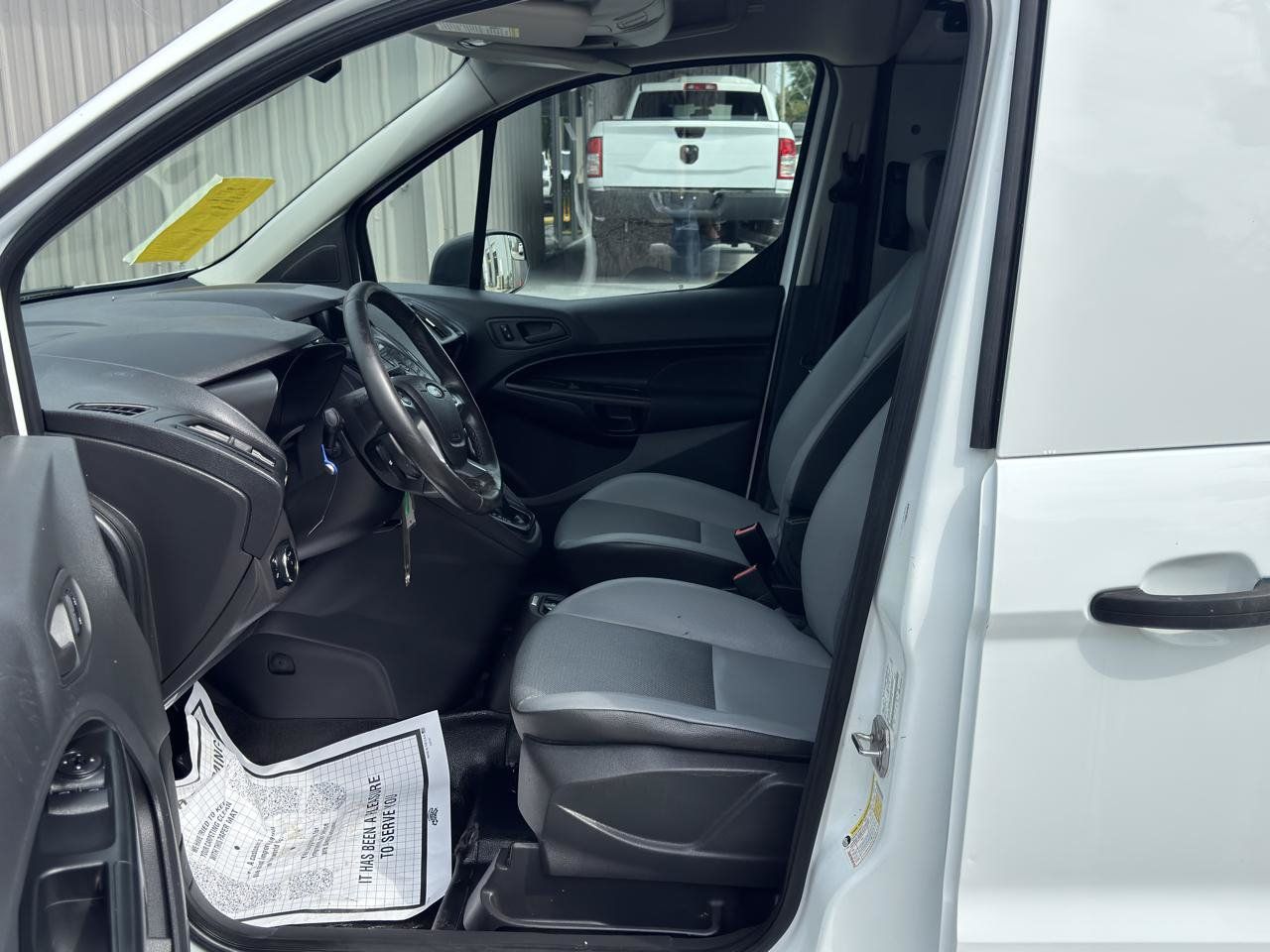Used 2017 Ford Transit Connect XL FWD image 11