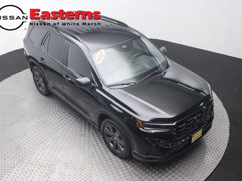 Used 2023 Honda Pilot Sport image 3