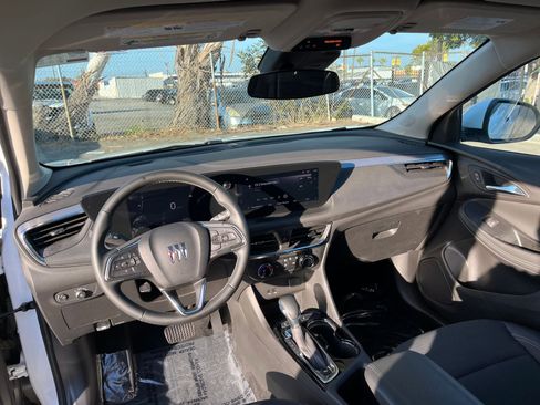 Used 2025 Buick Encore GX Preferred image 33