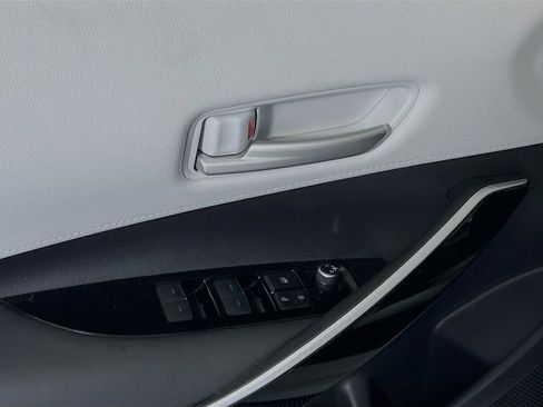 Used 2021 Toyota Corolla XSE FWD image 8