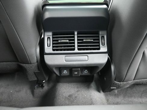 New 2026 Land Rover Range Rover Evoque Dynamic SE AWD/4WD image 17