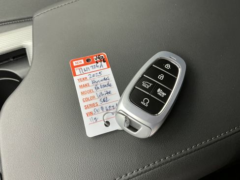 Used 2025 Hyundai Palisade SEL image 8