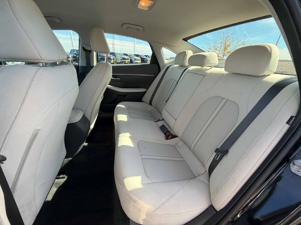 Used 2025 Hyundai Sonata SEL FWD image 20