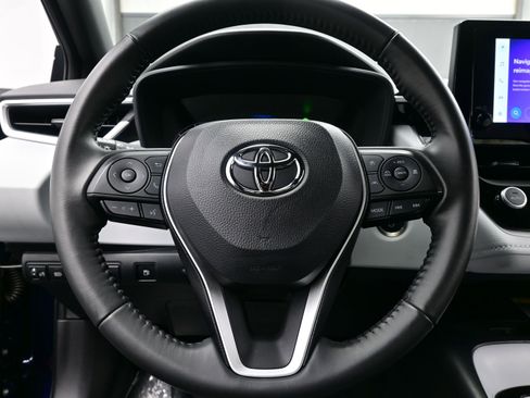 Used 2024 Toyota Corolla SE image 23