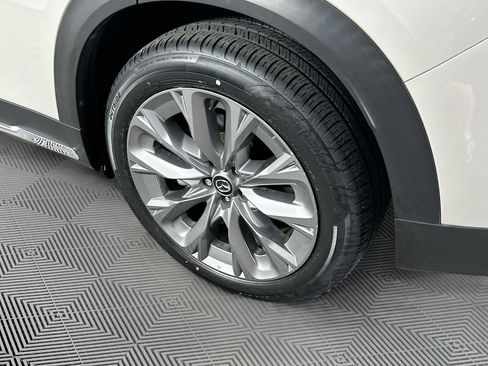 Certified 2024 MAZDA CX-90 3.3 Turbo w/ Premium Package AWD/4WD image 40