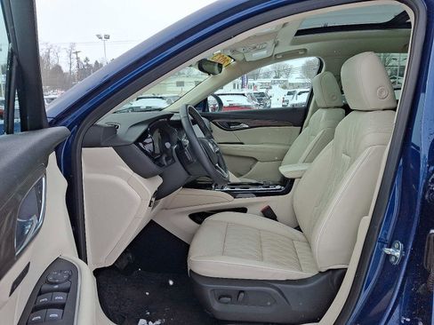 Used 2023 Buick Envision Avenir image 13