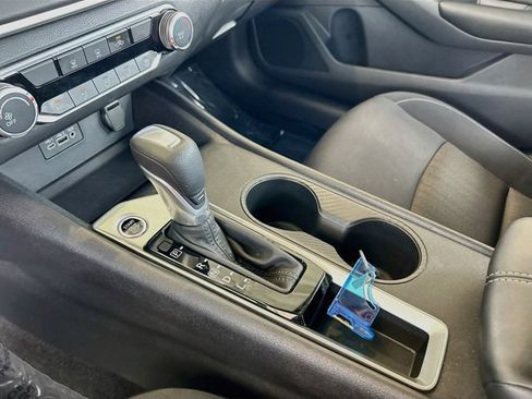 Certified 2025 Nissan Altima 2.5 S FWD image 28