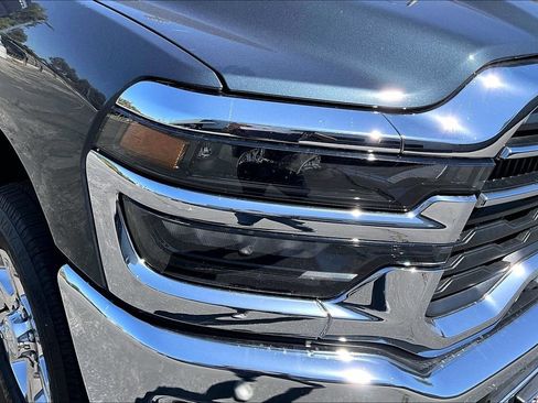 Certified 2025 RAM 2500 Big Horn AWD/4WD image 29