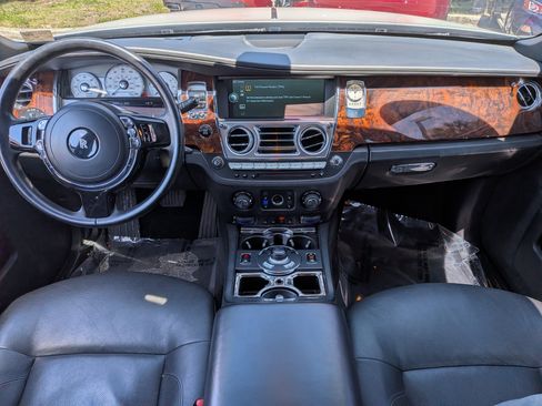 Used 2013 Rolls-Royce Ghost RWD image 19
