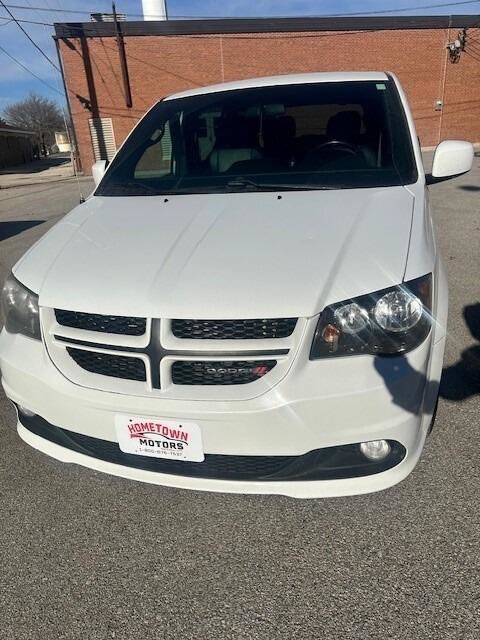 Used 2015 Dodge Grand Caravan R/T FWD image 2