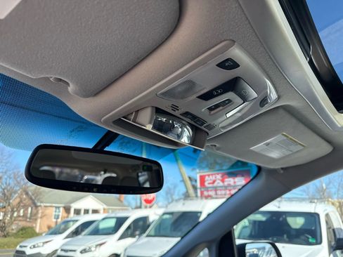 Used 2012 Toyota Sienna XLE w/ Premium Pkg AWD/4WD image 36