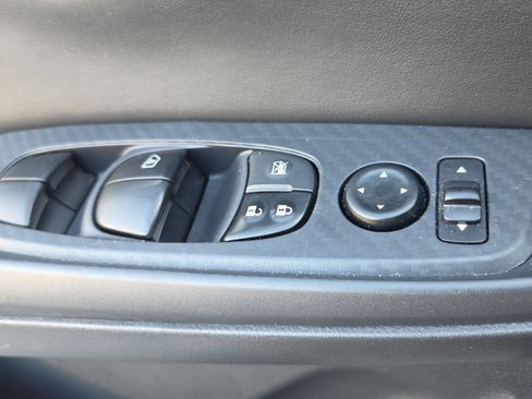 Used 2022 Nissan Sentra SV FWD image 27