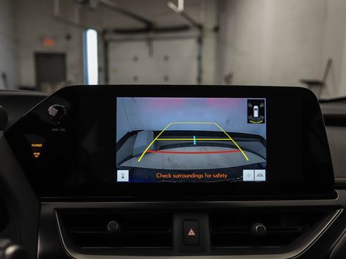 Used 2025 Lexus UX 300h AWD w/ Accessory Package (Z1) image 16