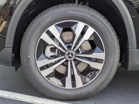 Certified 2025 Mercedes-Benz GLA 250 image 13