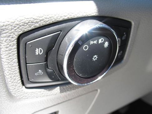 Used 2020 Ford F150 XL w/ Equipment Group 101A Mid AWD/4WD image 43