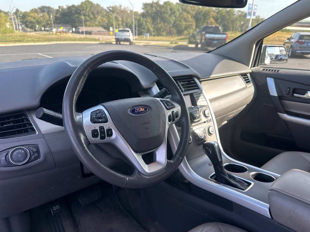 Used 2012 Ford Edge SEL FWD image 11