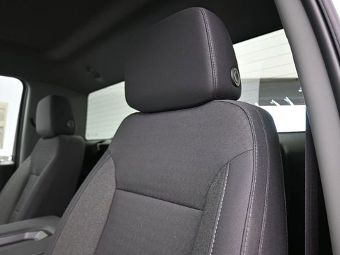 New 2025 GMC Sierra 2500 SLE image 17