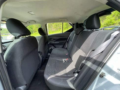 Used 2024 Nissan Kicks SV FWD image 19