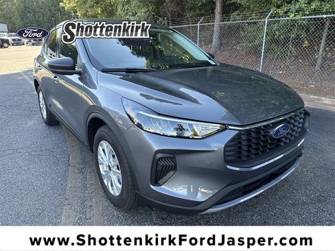 Used 2025 Ford Escape Active image 1